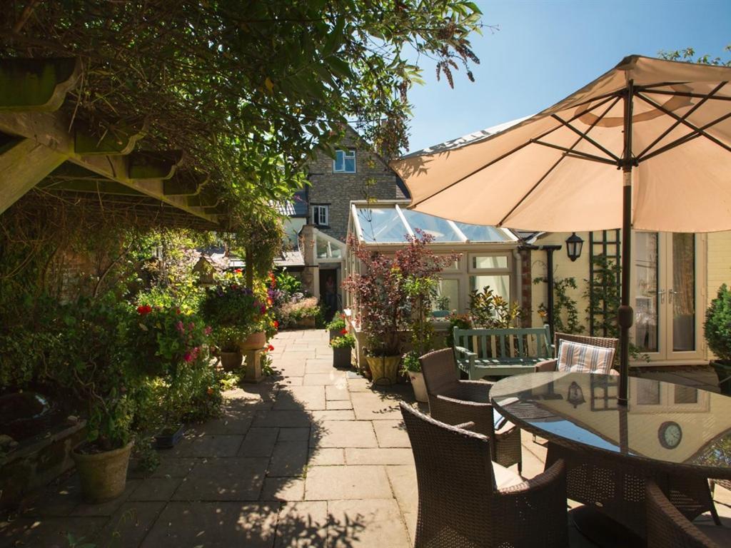 The Old Brewhouse Bed & Breakfast Cirencester Exterior foto